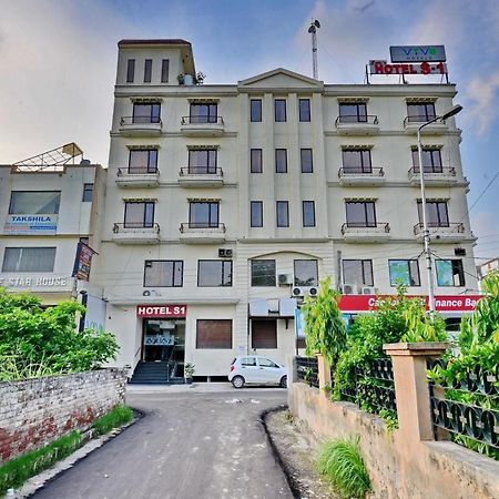 Vivo Hotels Jalandhar Ngoại thất bức ảnh